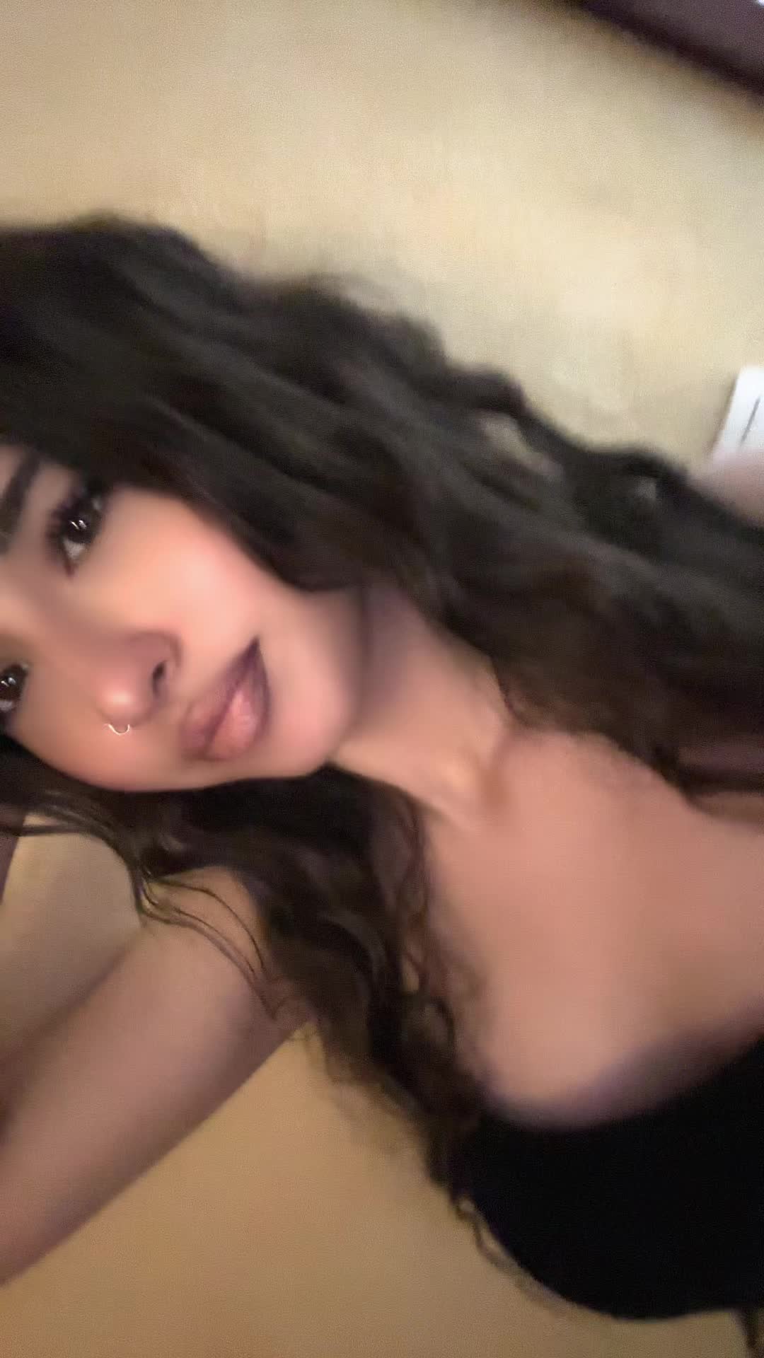 @⃟