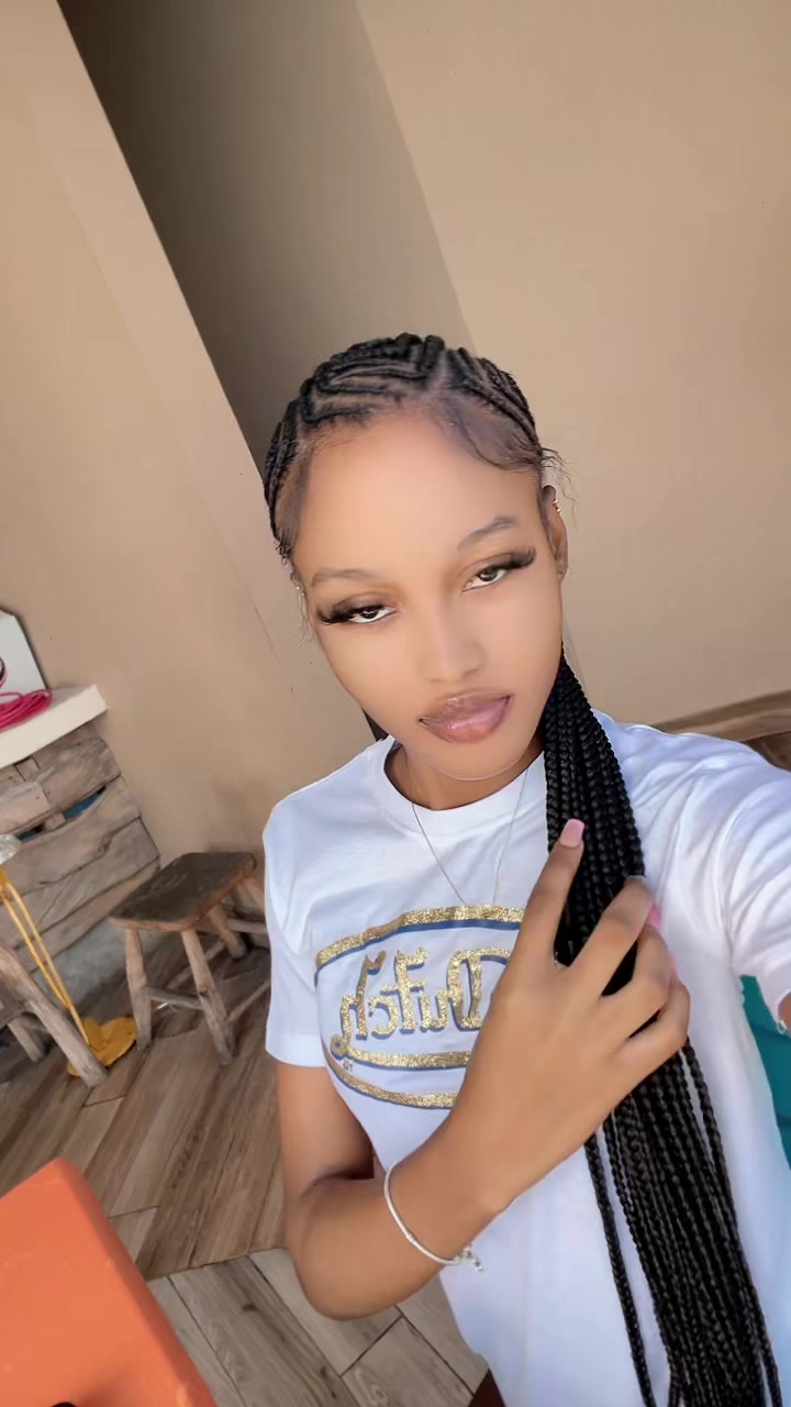 @𝒮𝓂𝒾𝓁𝑒𝓎🫧🎀