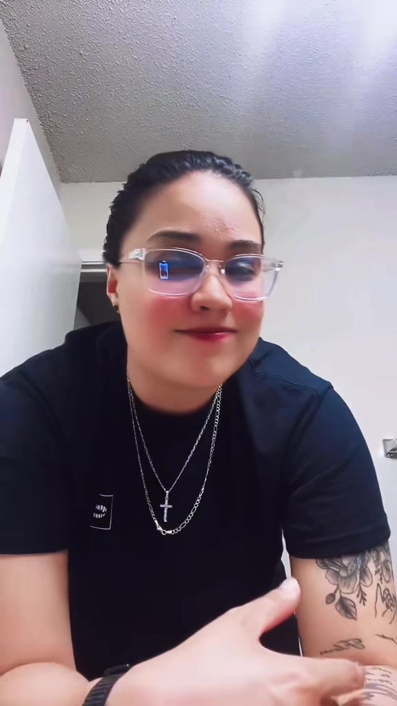 @Angélica Flores🐞