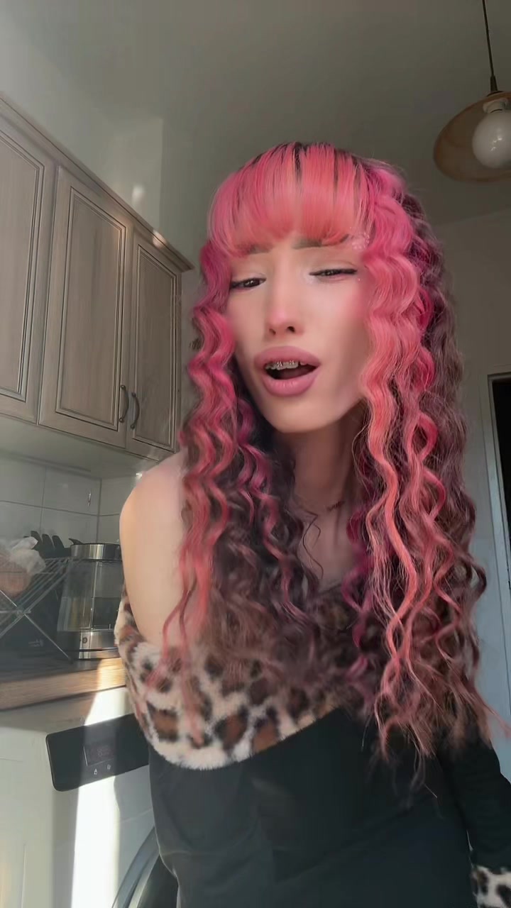 @♕ 𝓢𝔃𝓵𝓵𝓪𝓹𝓼 ♕