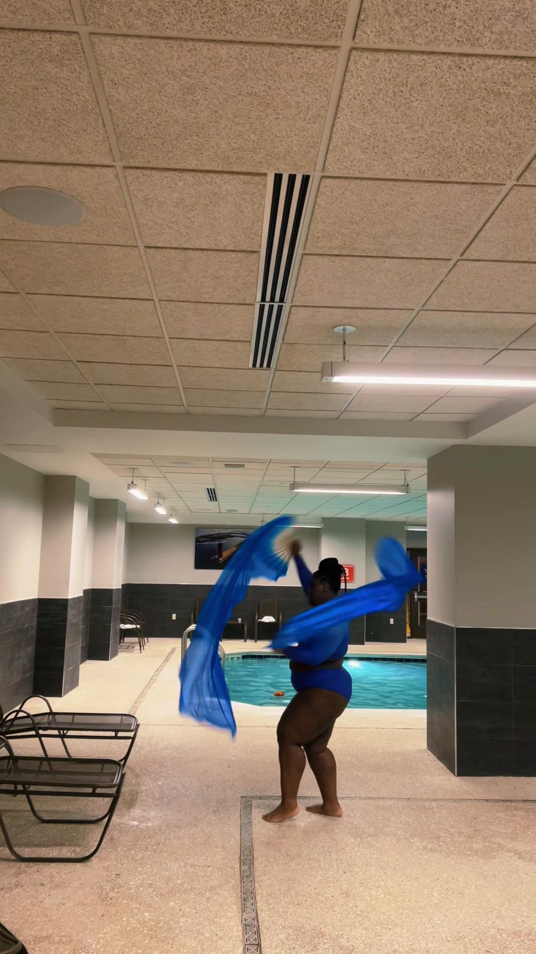 @TheeGalavantingBae