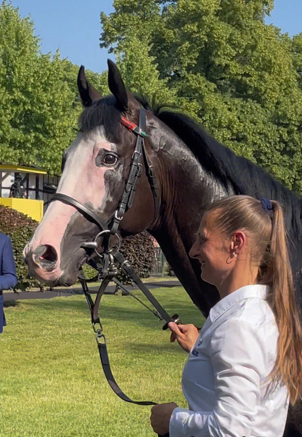 @Laura | German Horseracing