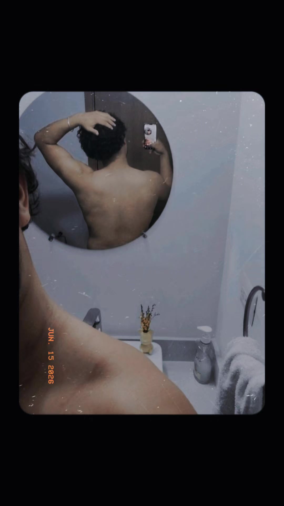 @eljowi_gt