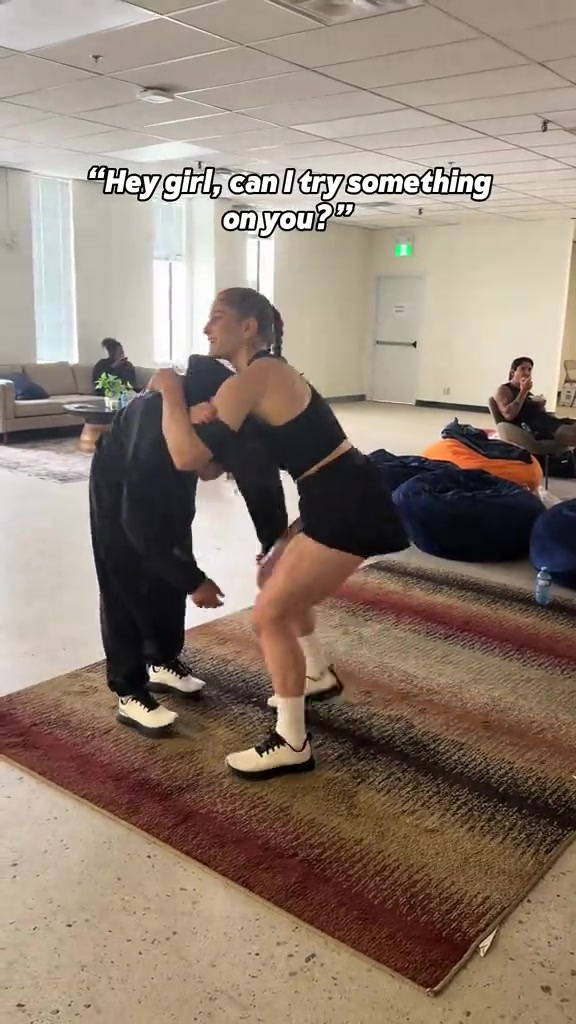 @Muscu girl alpha