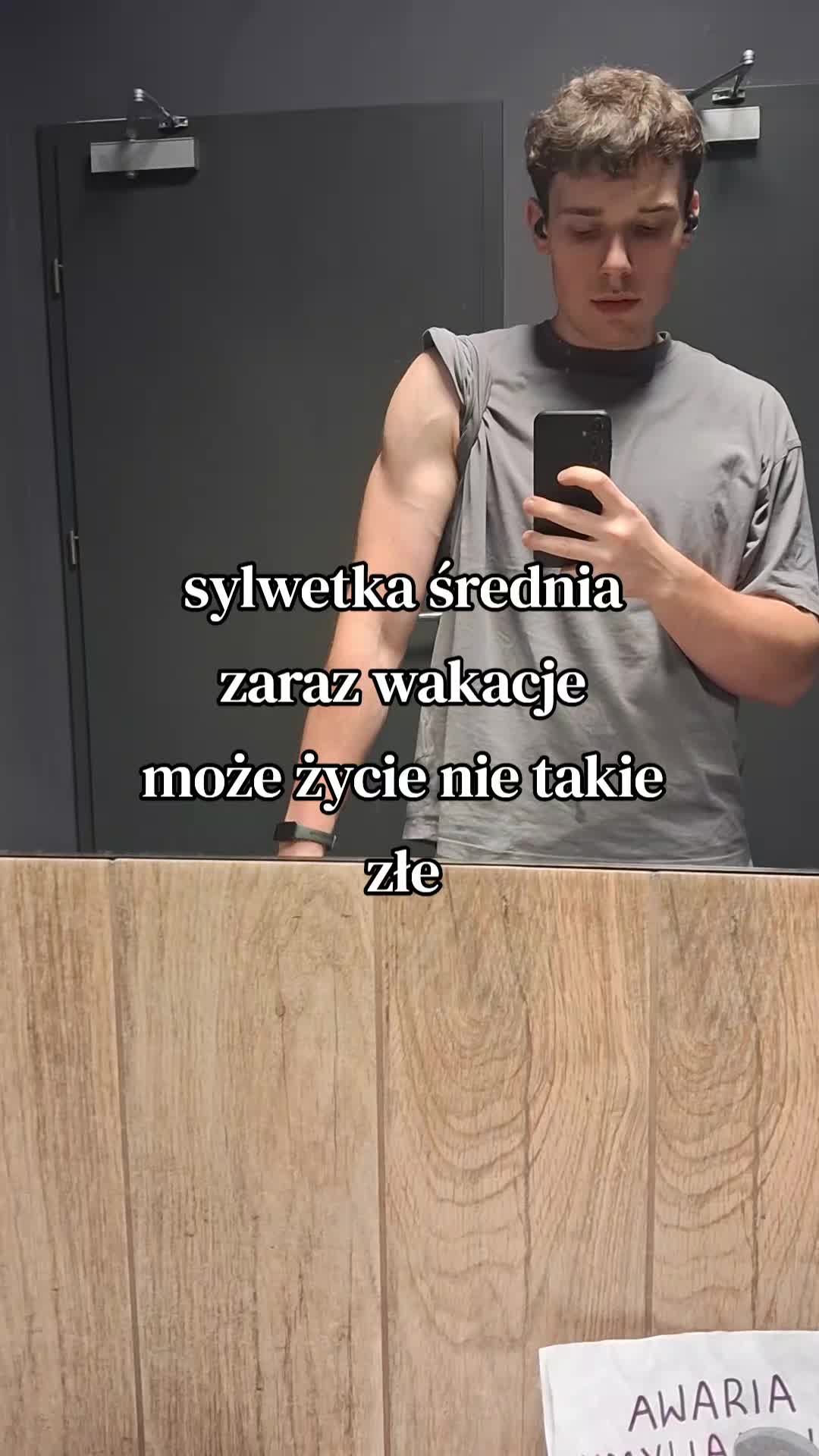 @Adrian | IG 0adrian7_