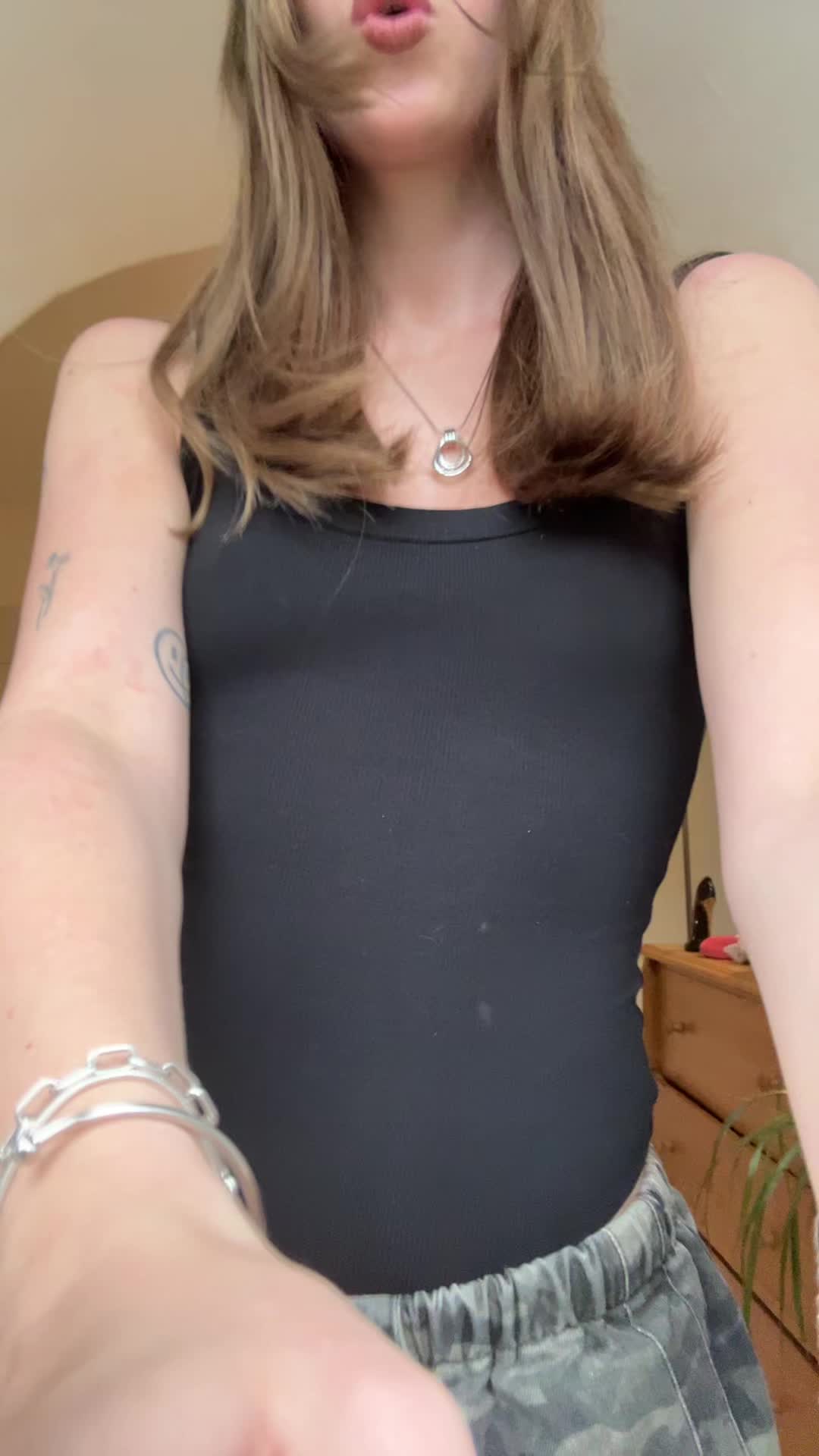 @emilyluisa