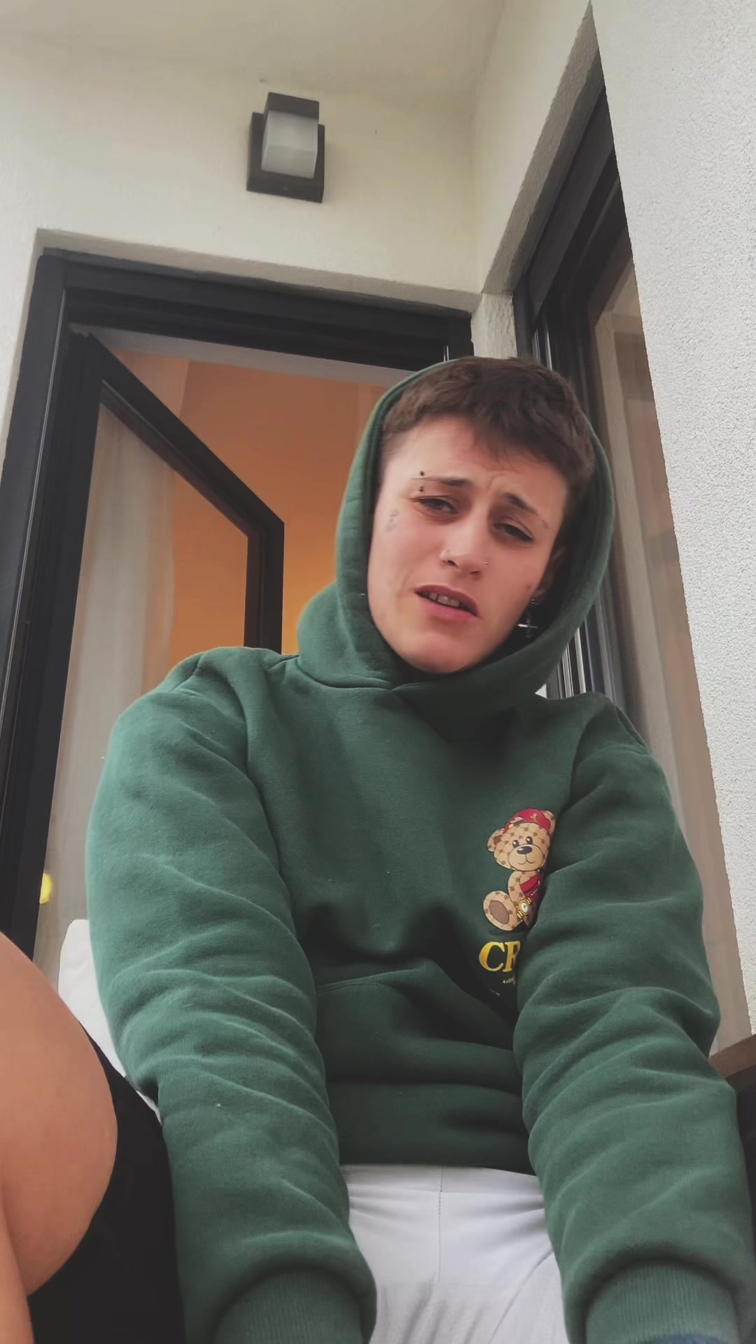 @Čombe 💫