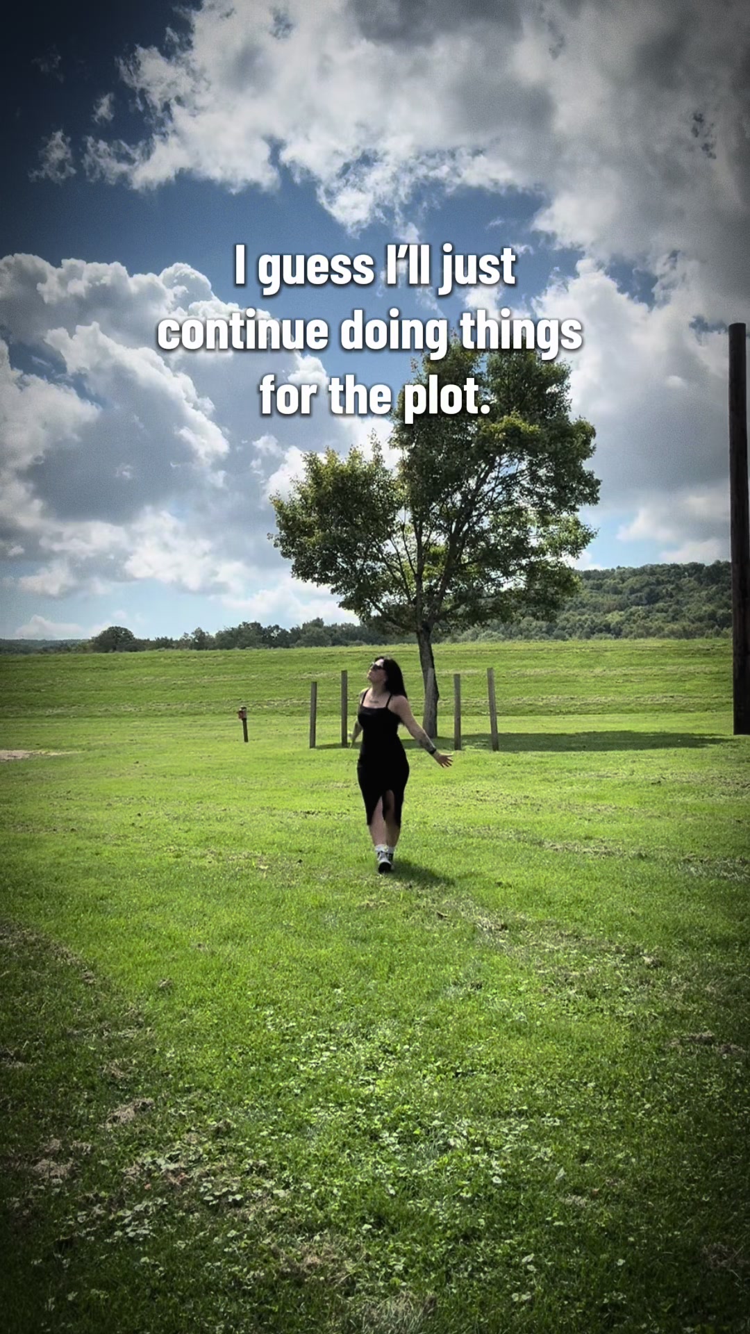 @Emma DeMarco | author 🖤✨