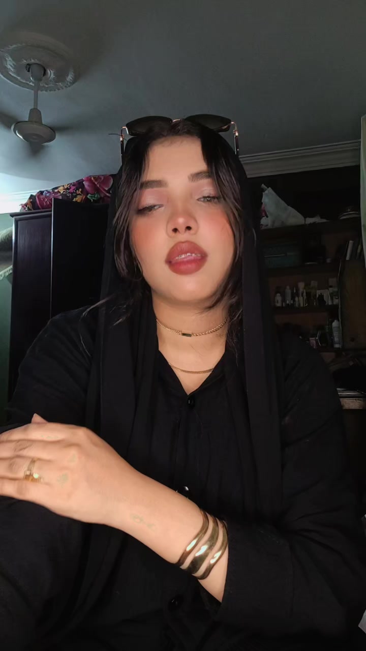 @ساره