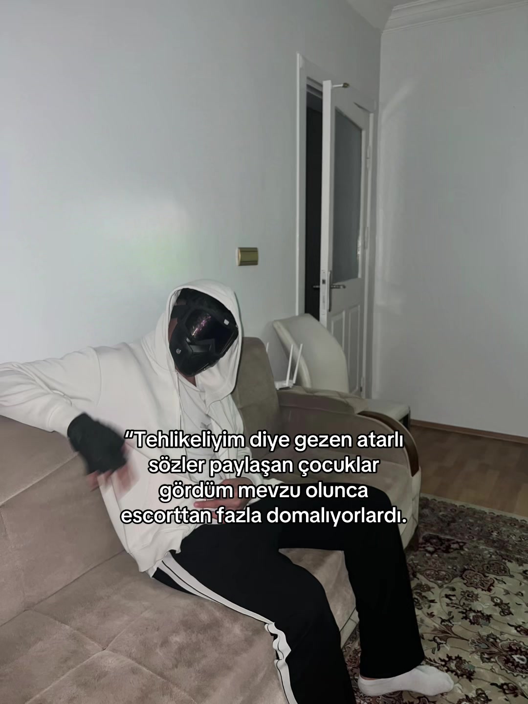 @Necoww_1