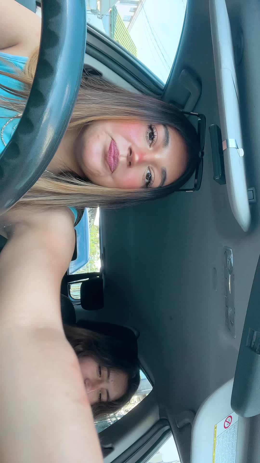 @luna_vee777
