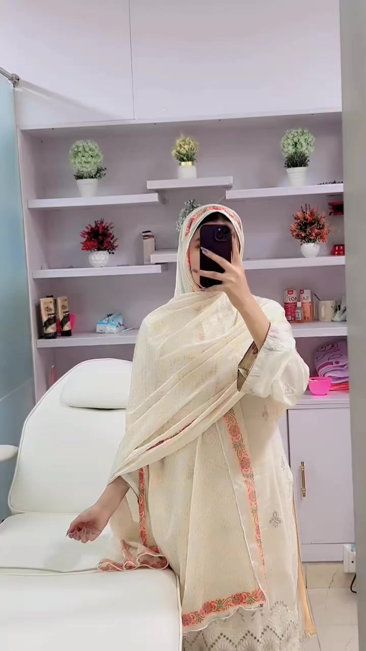 @Honey Aesthetic Studios