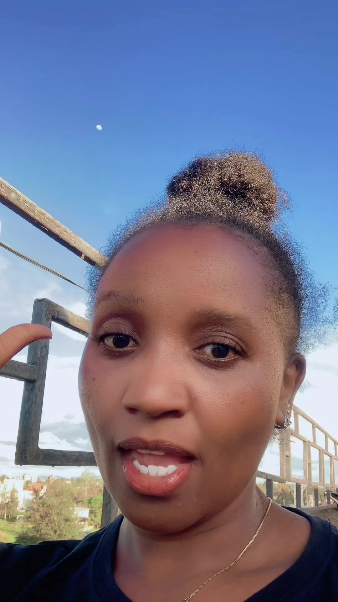 @Stella_Kinyenje