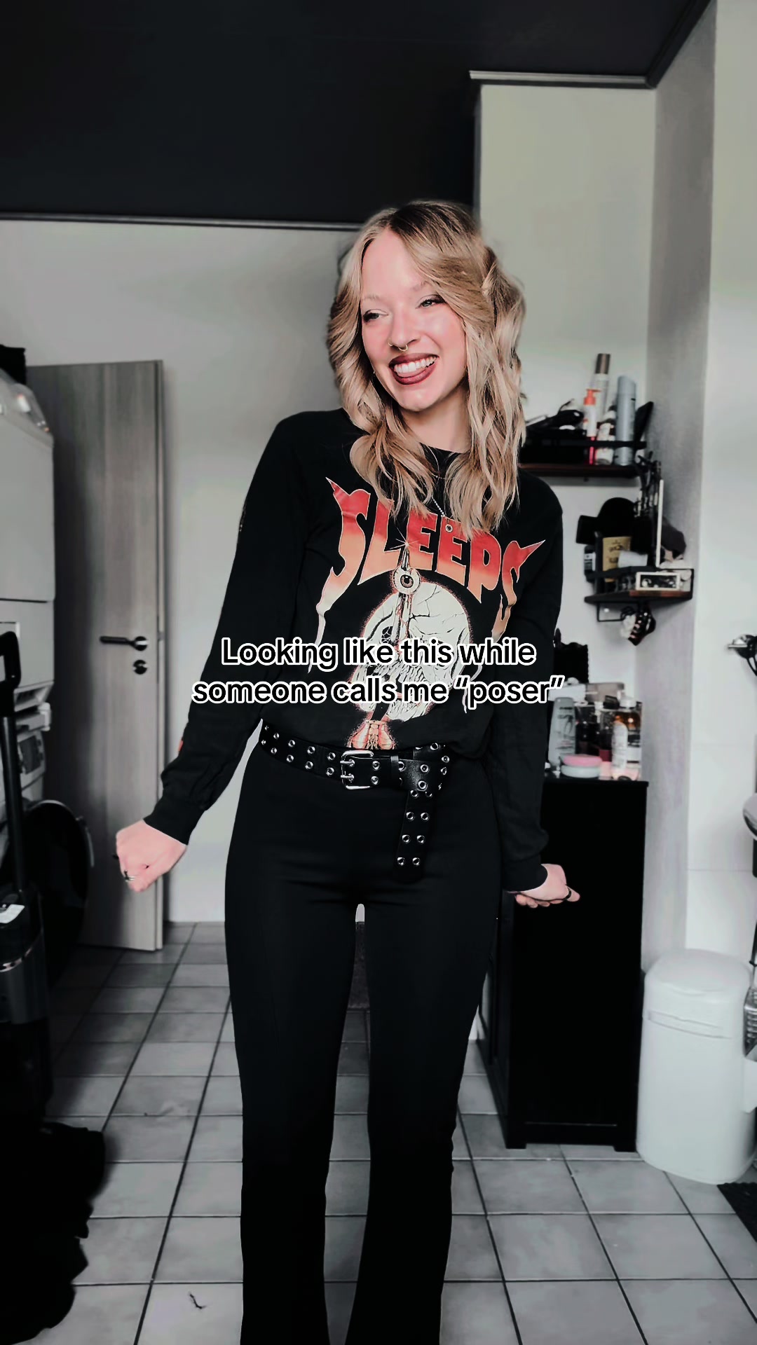 @moshshelle
