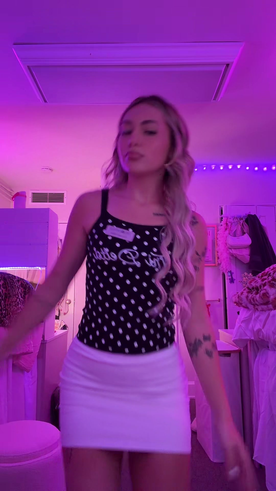 @whoevenisshe
