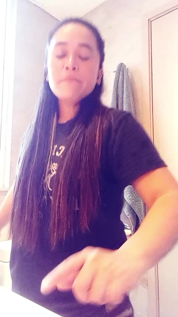 @{○_○}€mm♡{○_○}