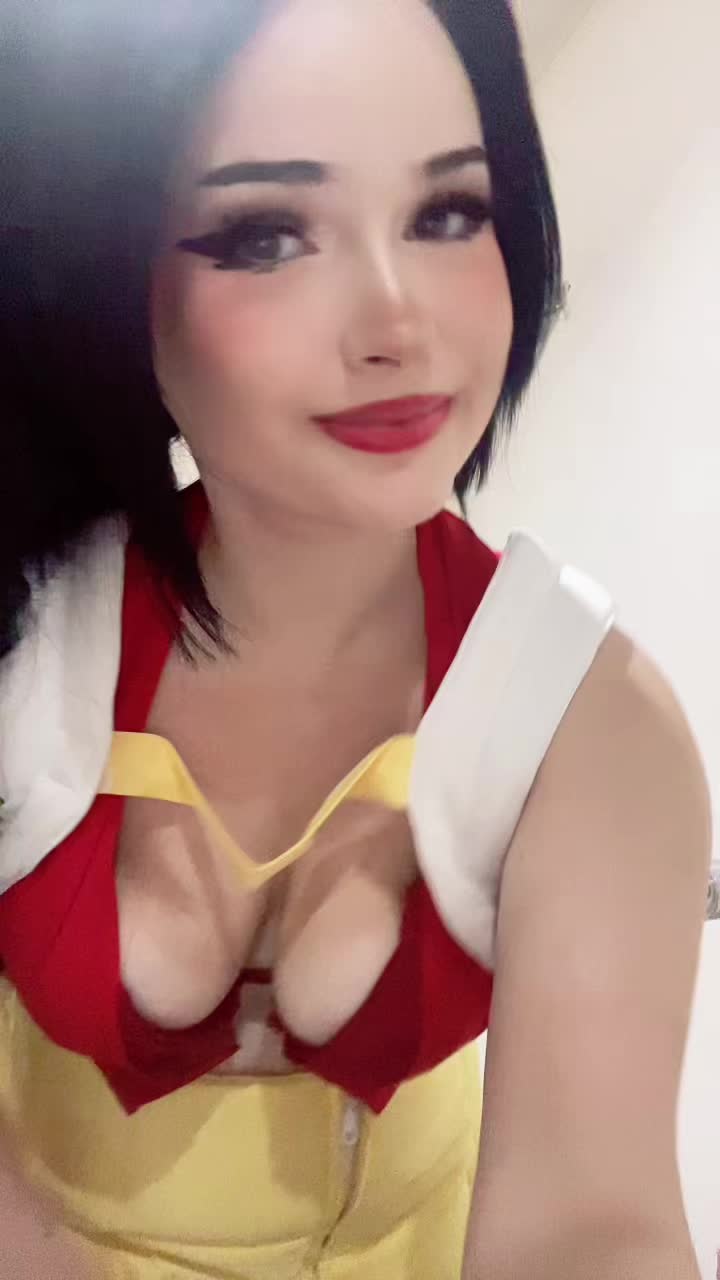 @kat 🫧🎀