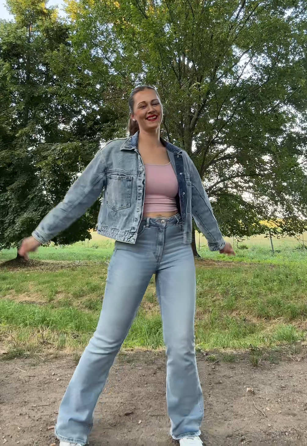 @joanna.lesley_