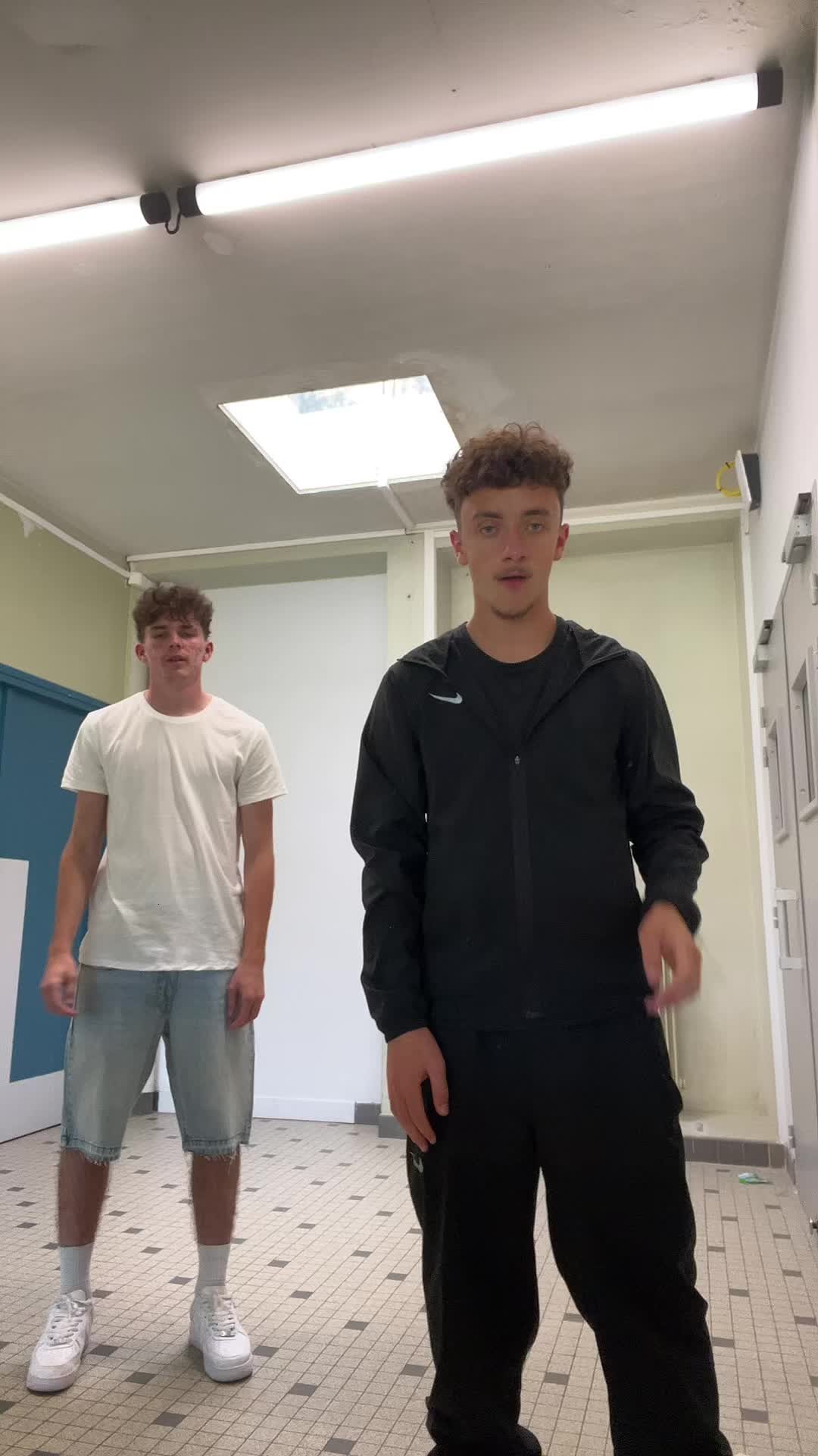 @pinglish
