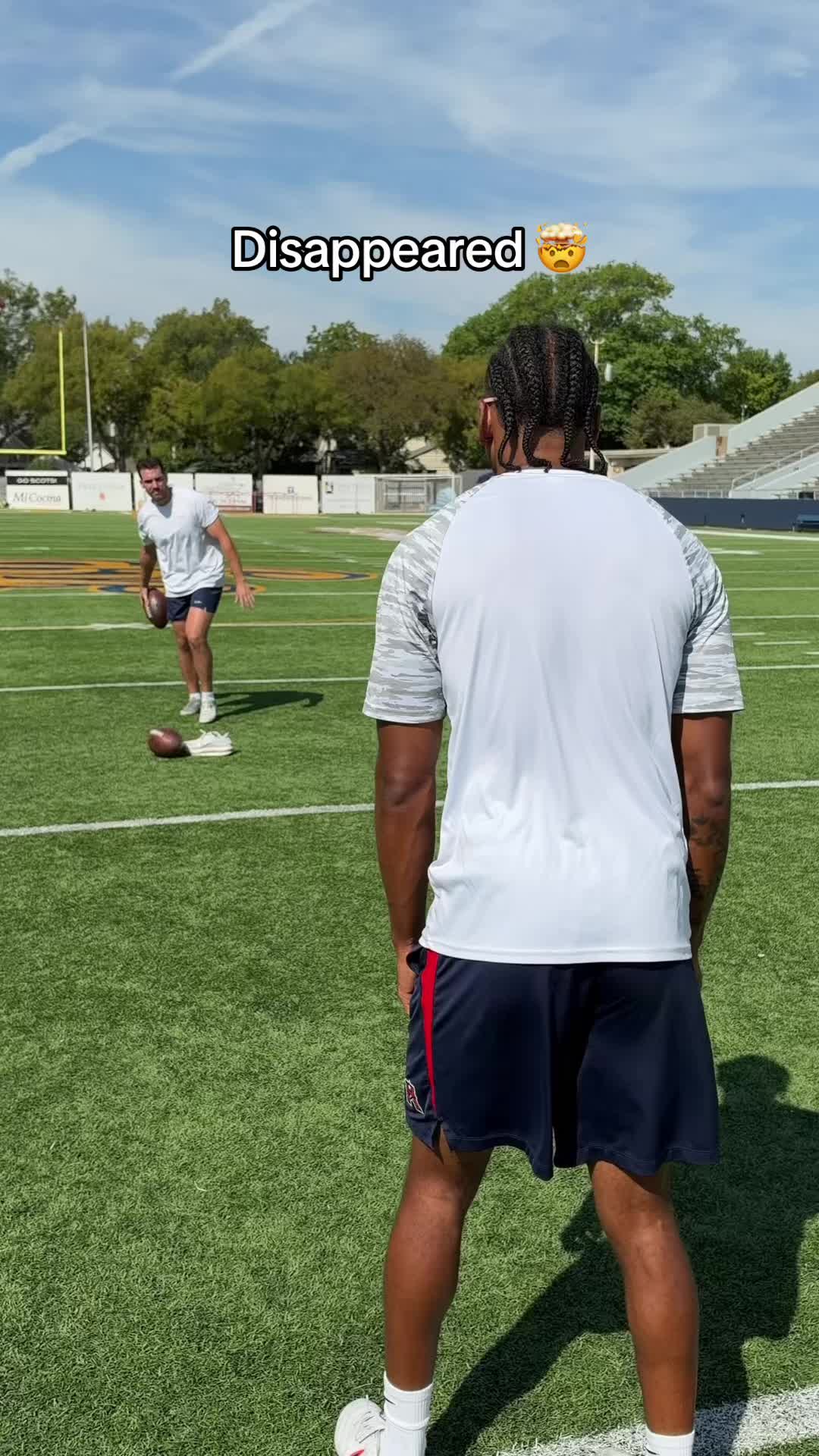 @4thDownHero - Mike Rivers