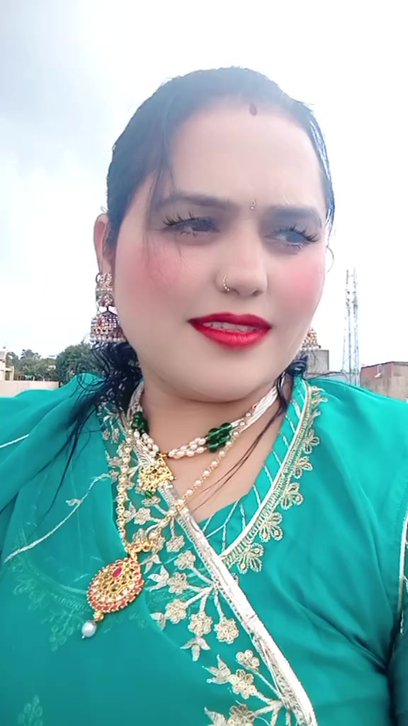 @Dubai girl@Chetna
