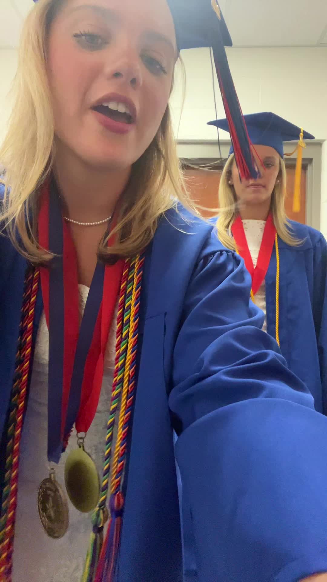 @clarrr990