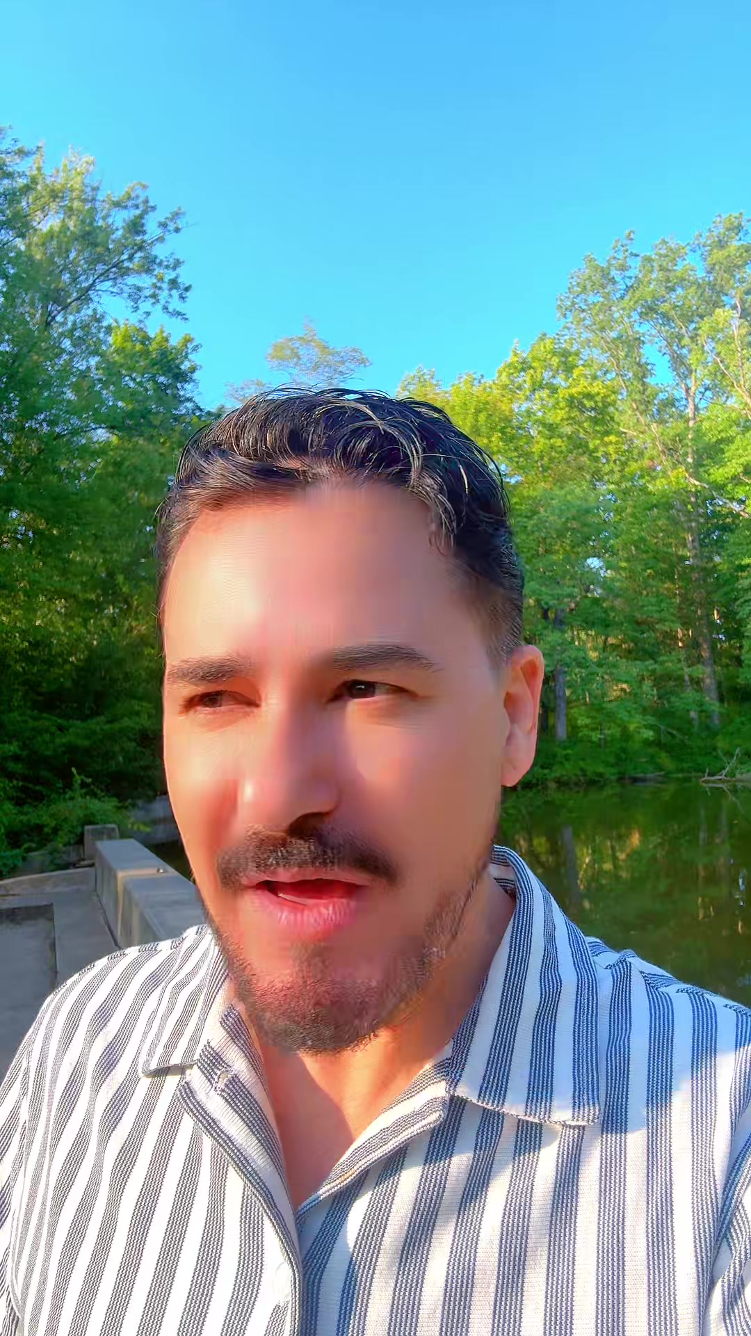 @Alex López