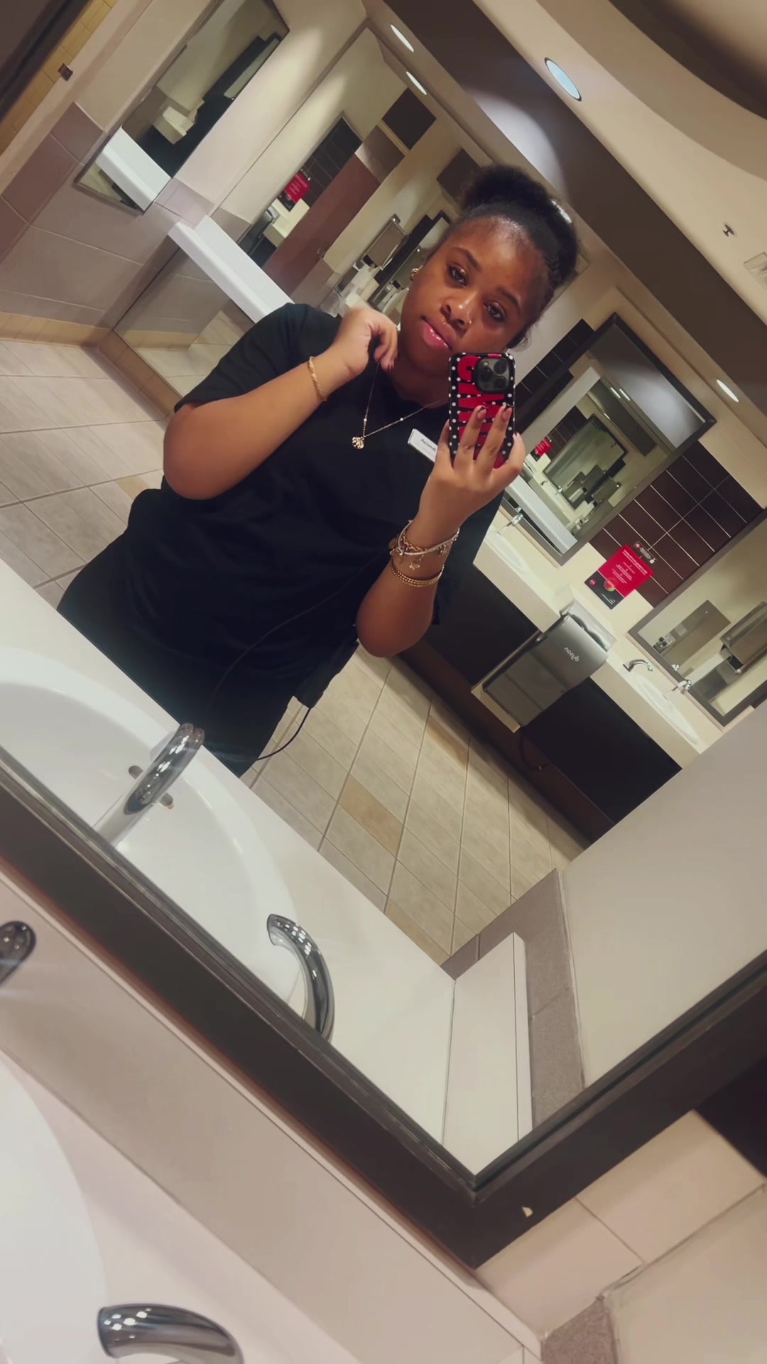@Prettylittle_user$