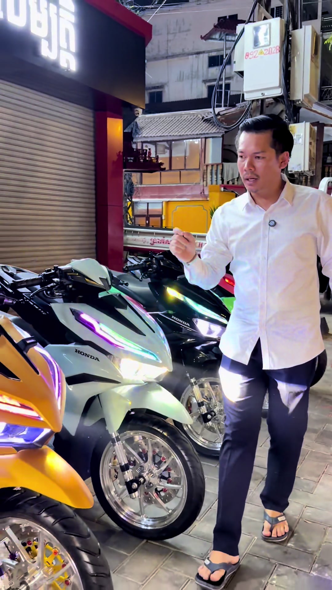 @ហាងម៉ូតូប្រាក់សម្បតិ្តអូដឹមSt4