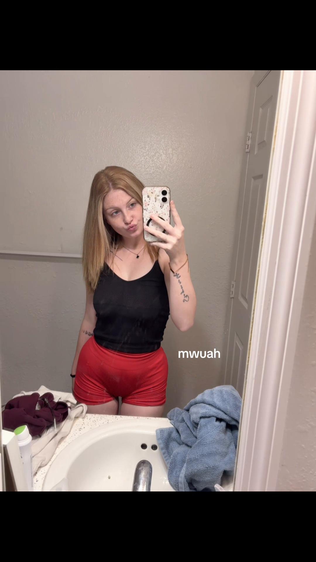 @prettyy3m