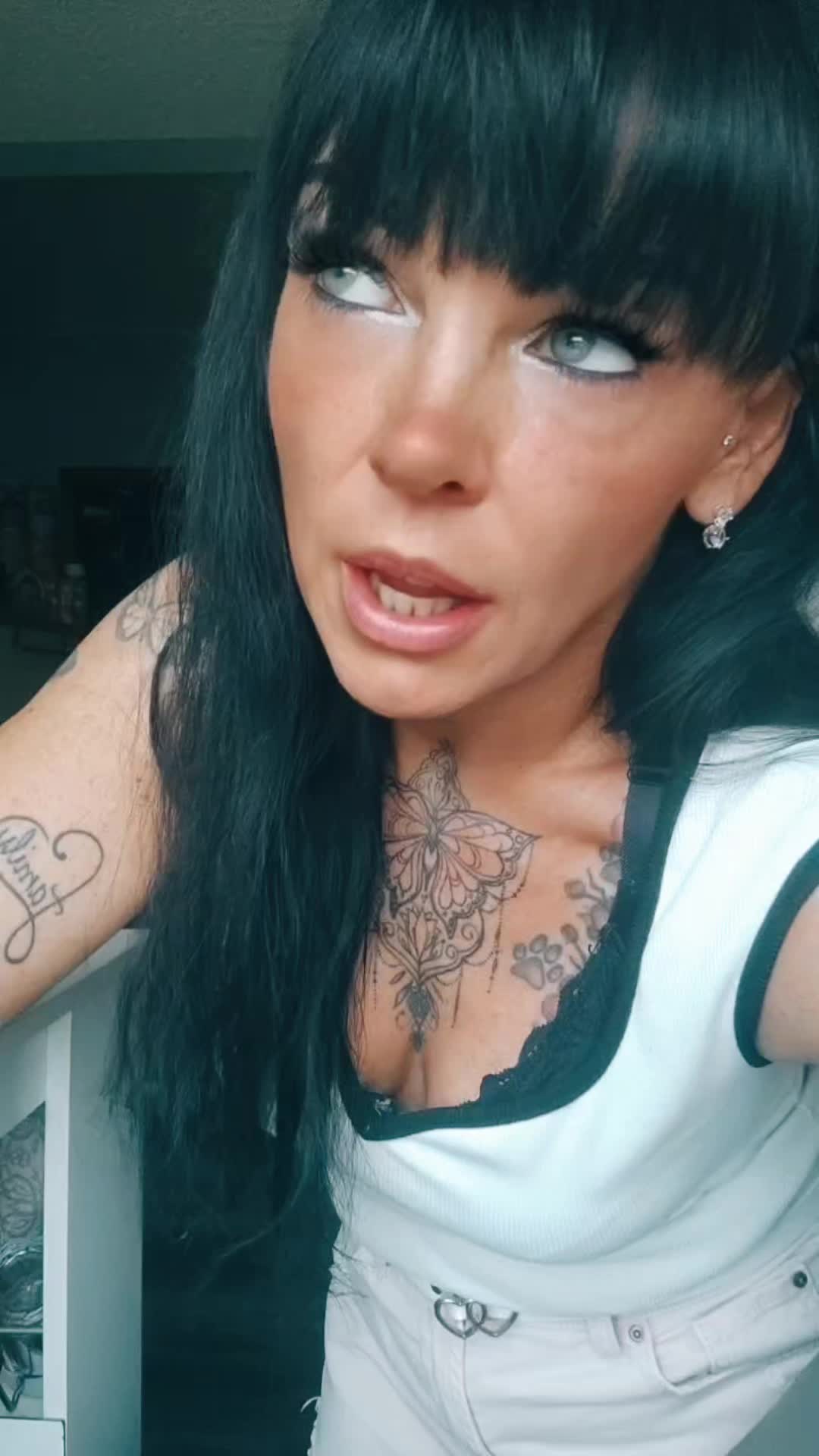 @Monique Mehn