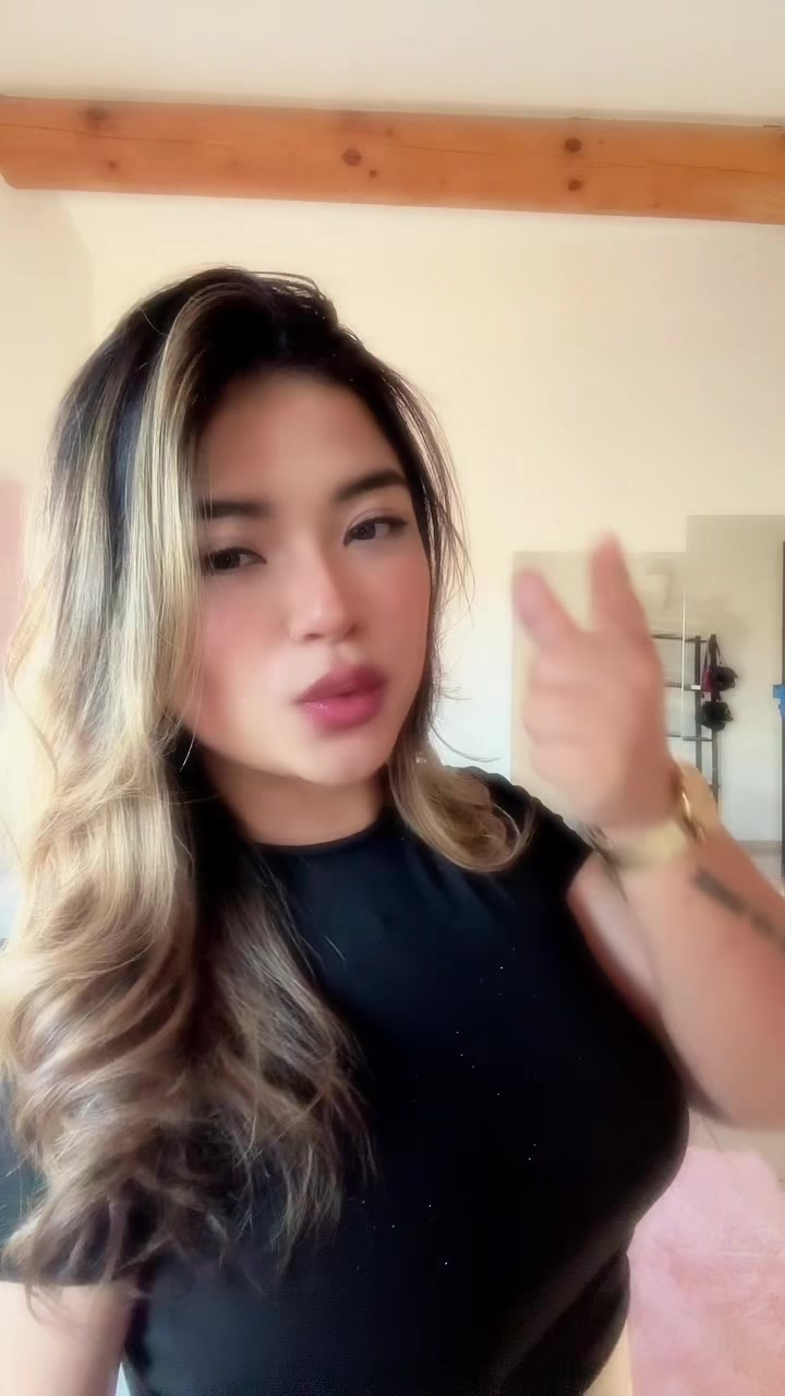 @Laura Valentina