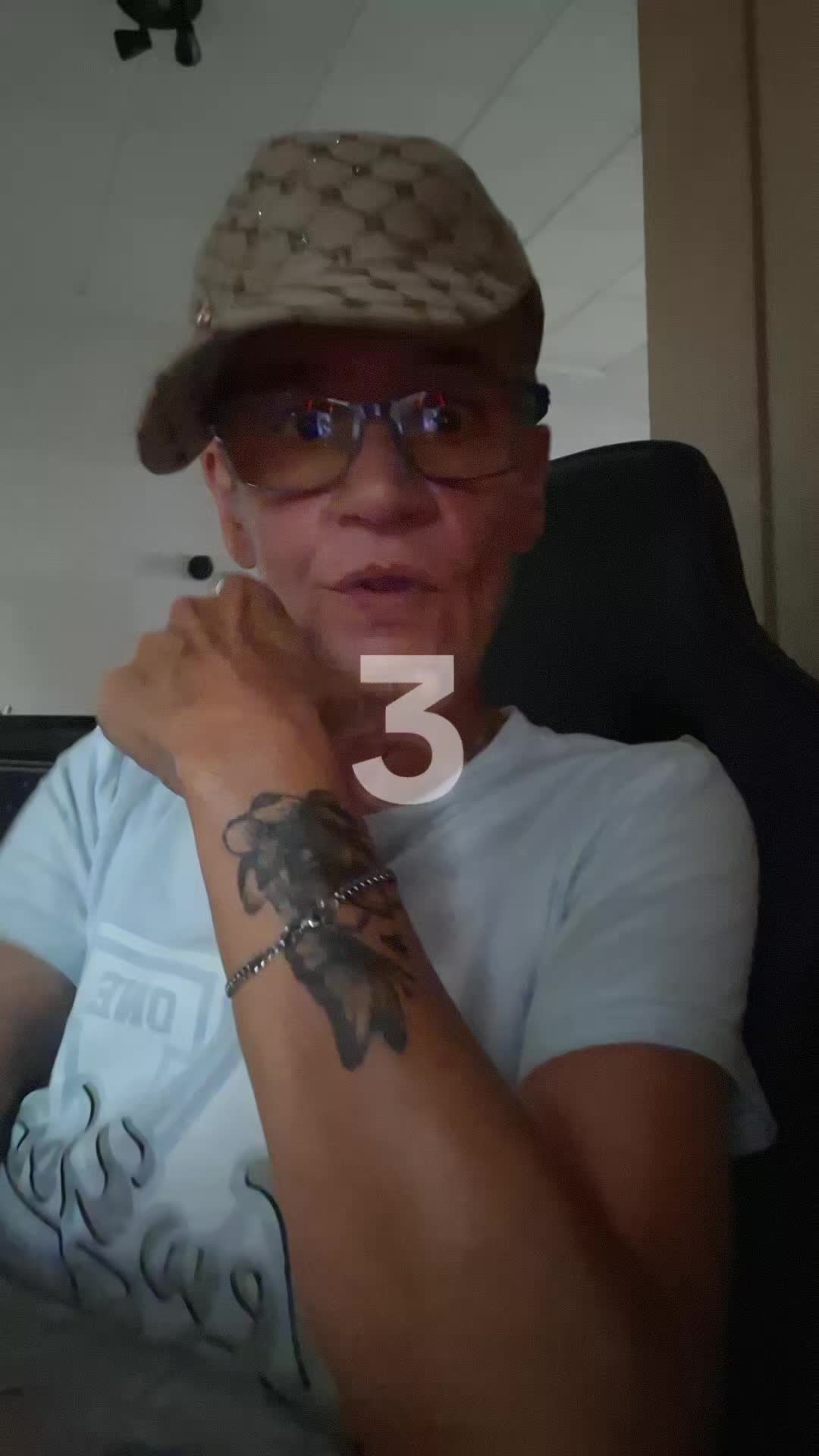 @☠️🎤🎧amitié sous képi🎤🎧 ☠️
