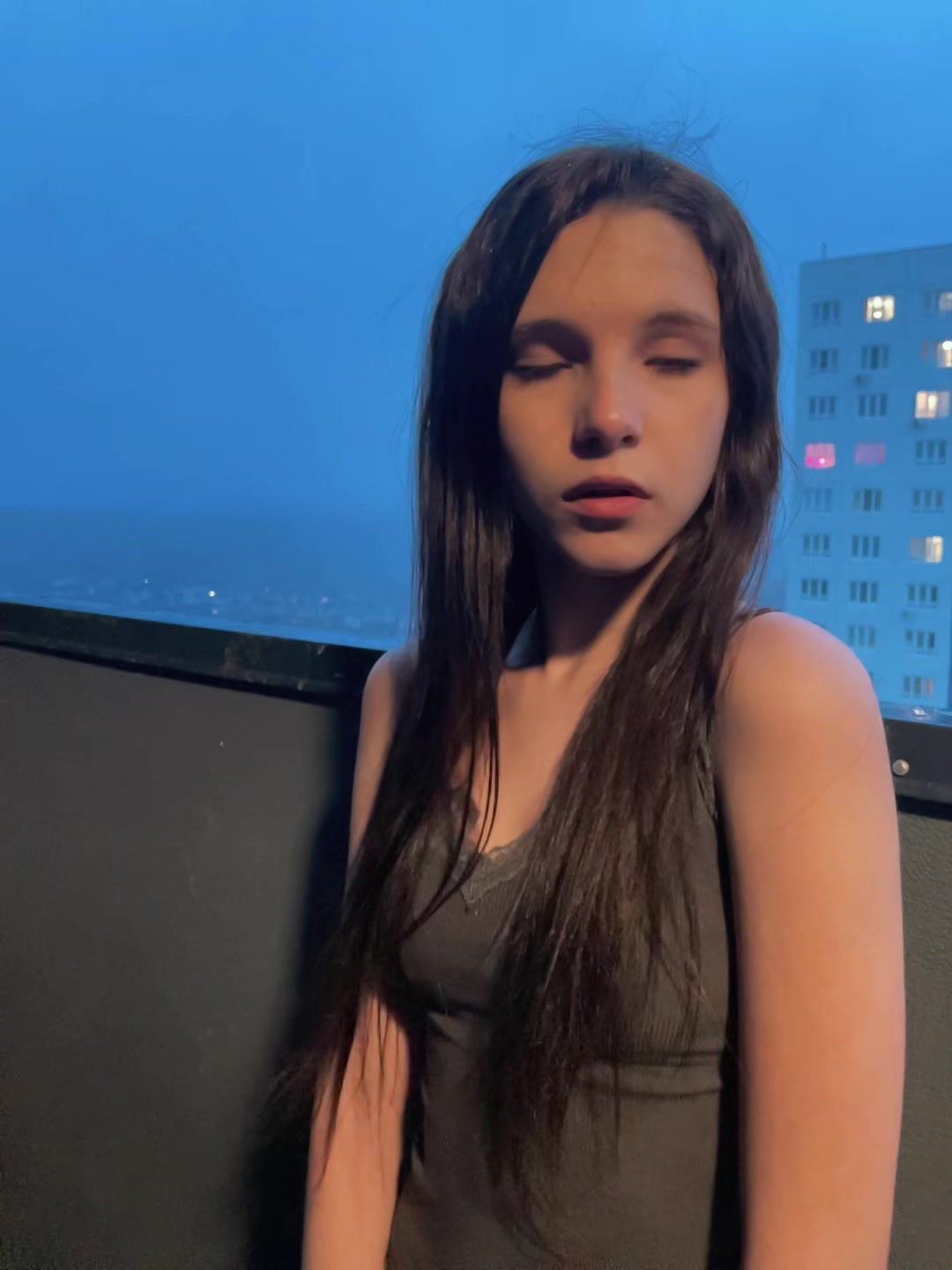 @лола