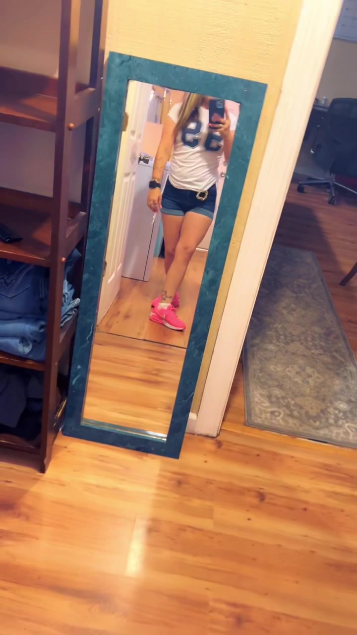 @🗣️ kayla 🫣