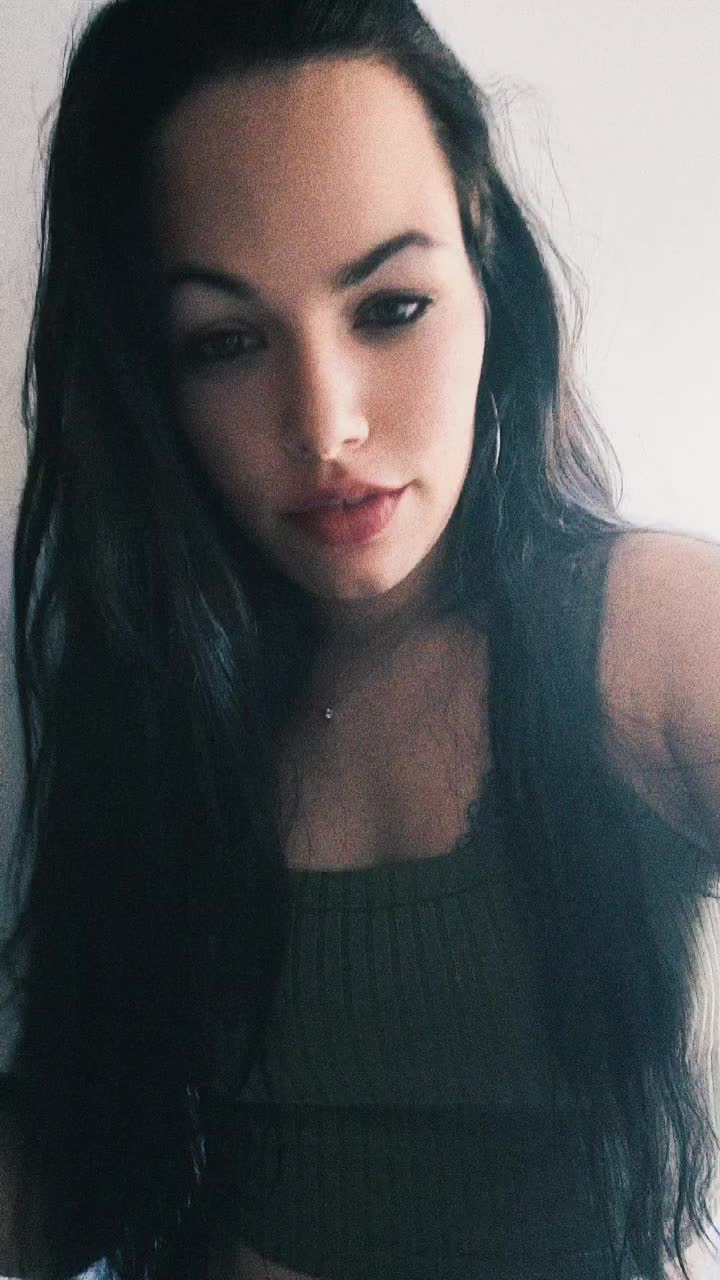 @Angelina_66