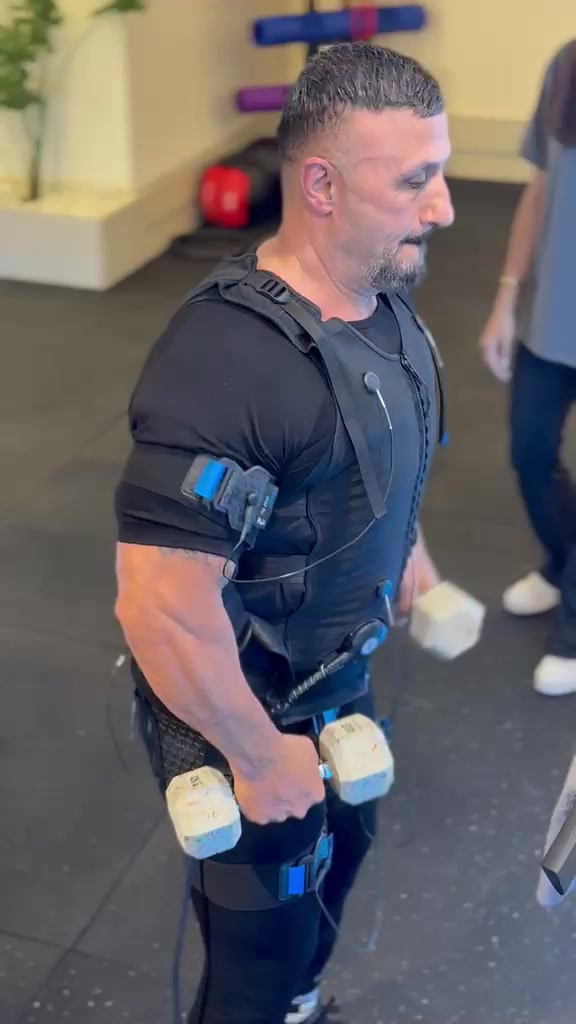 @MOE BANNOUT