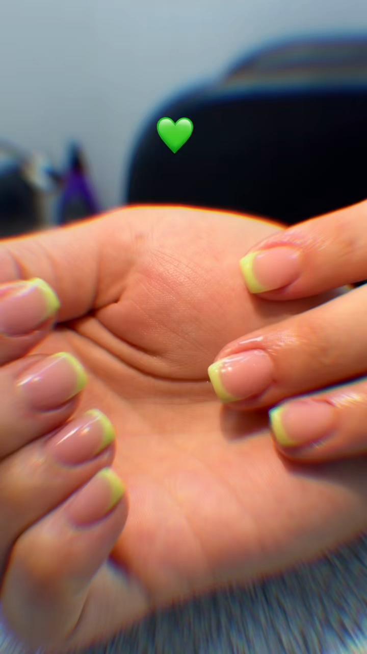 @Merjenay_nails