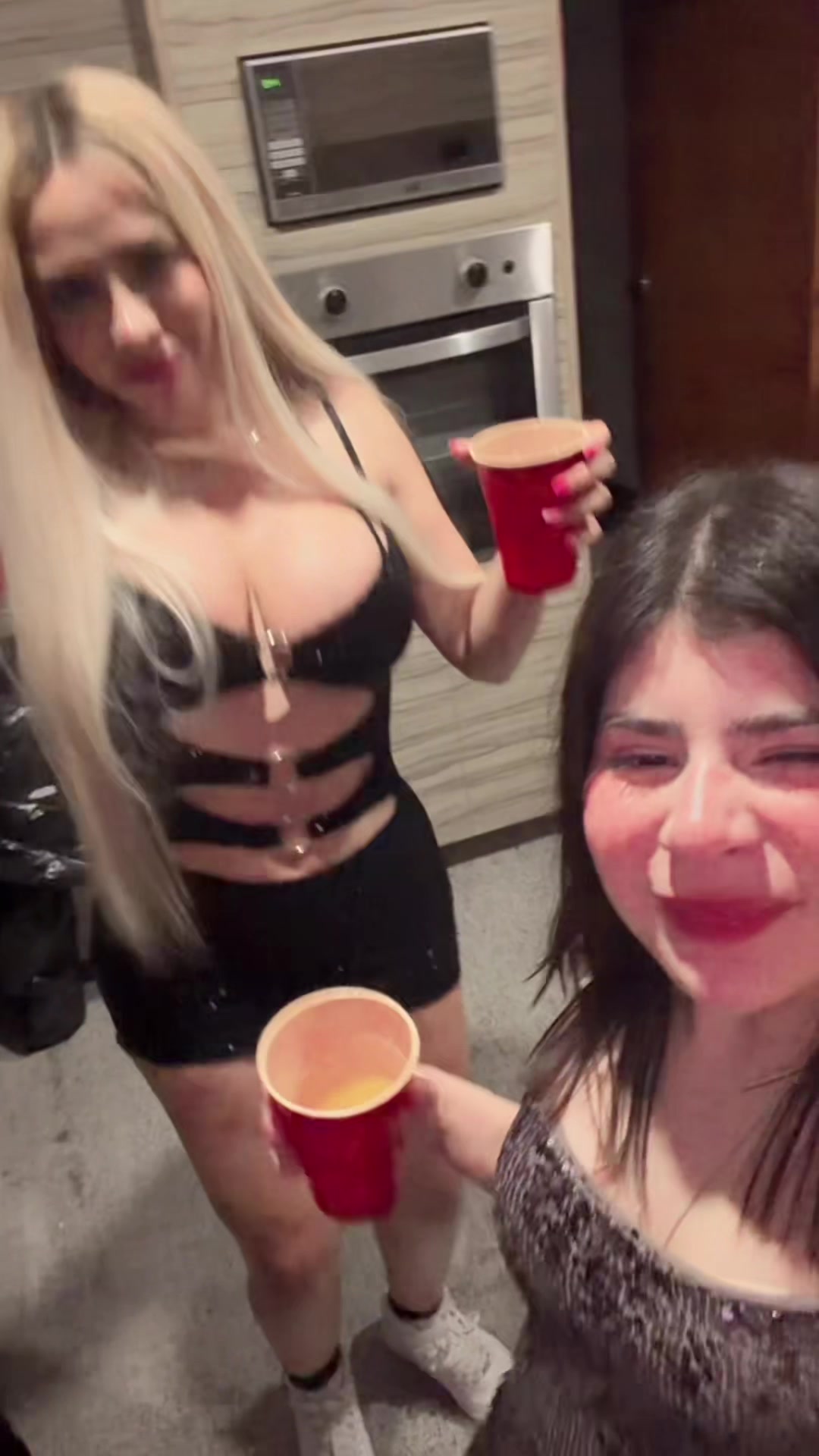 @alydollyxx