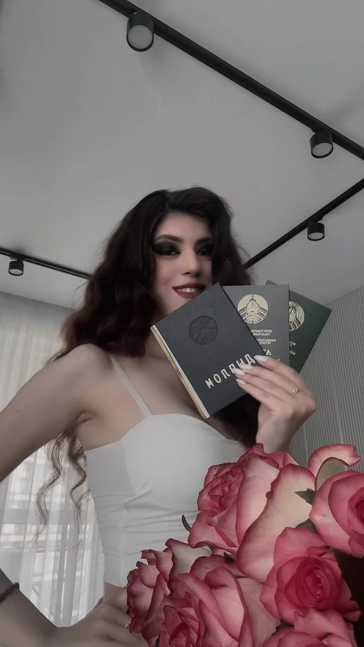 @Tory🖤🥀