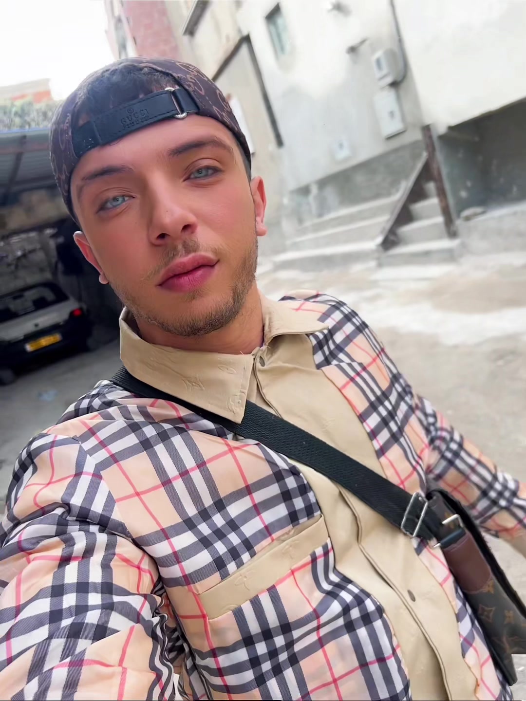 @Ziň__&Ocirc;ű 🐊👑
