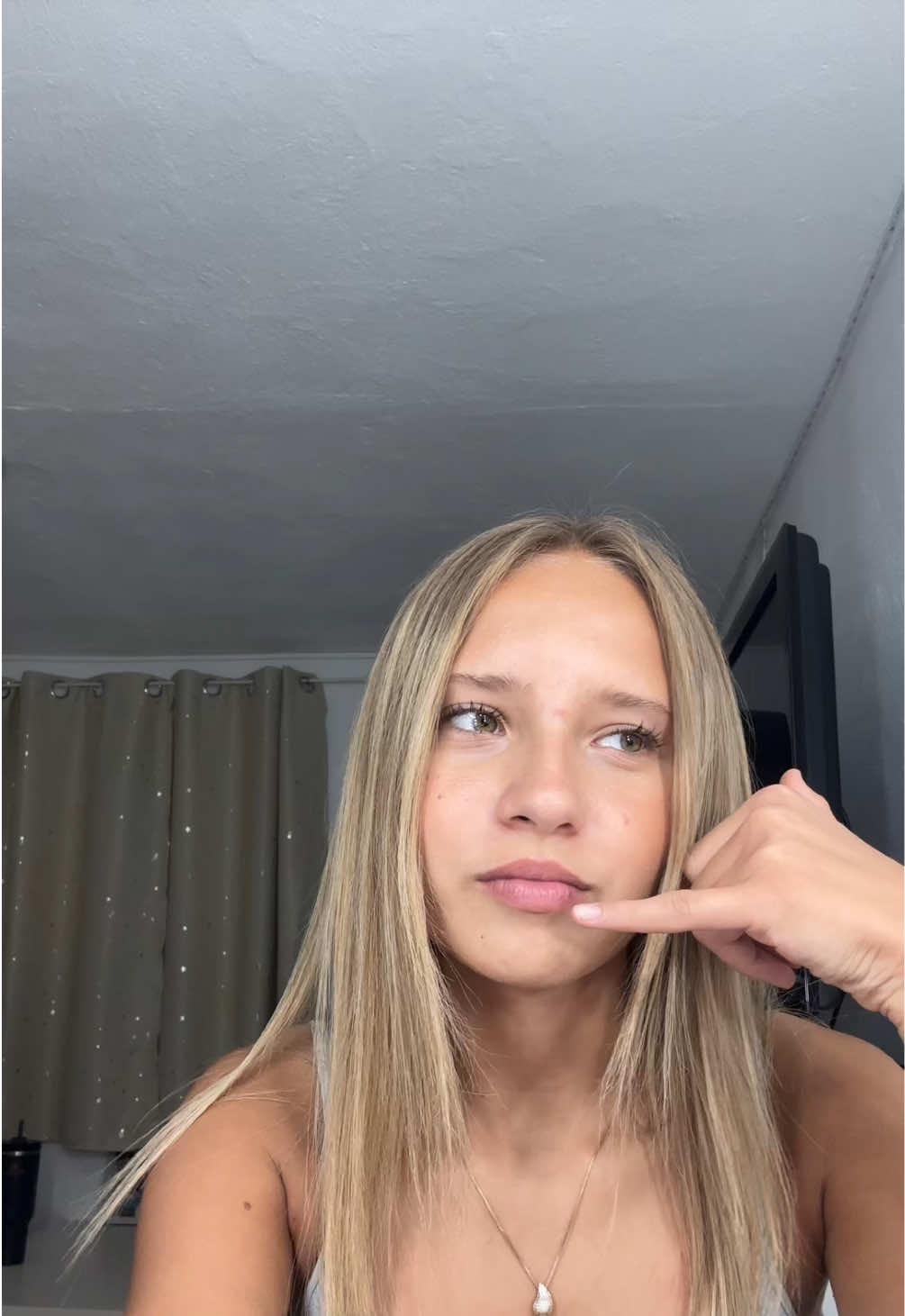 @𝓜𝓲𝓪