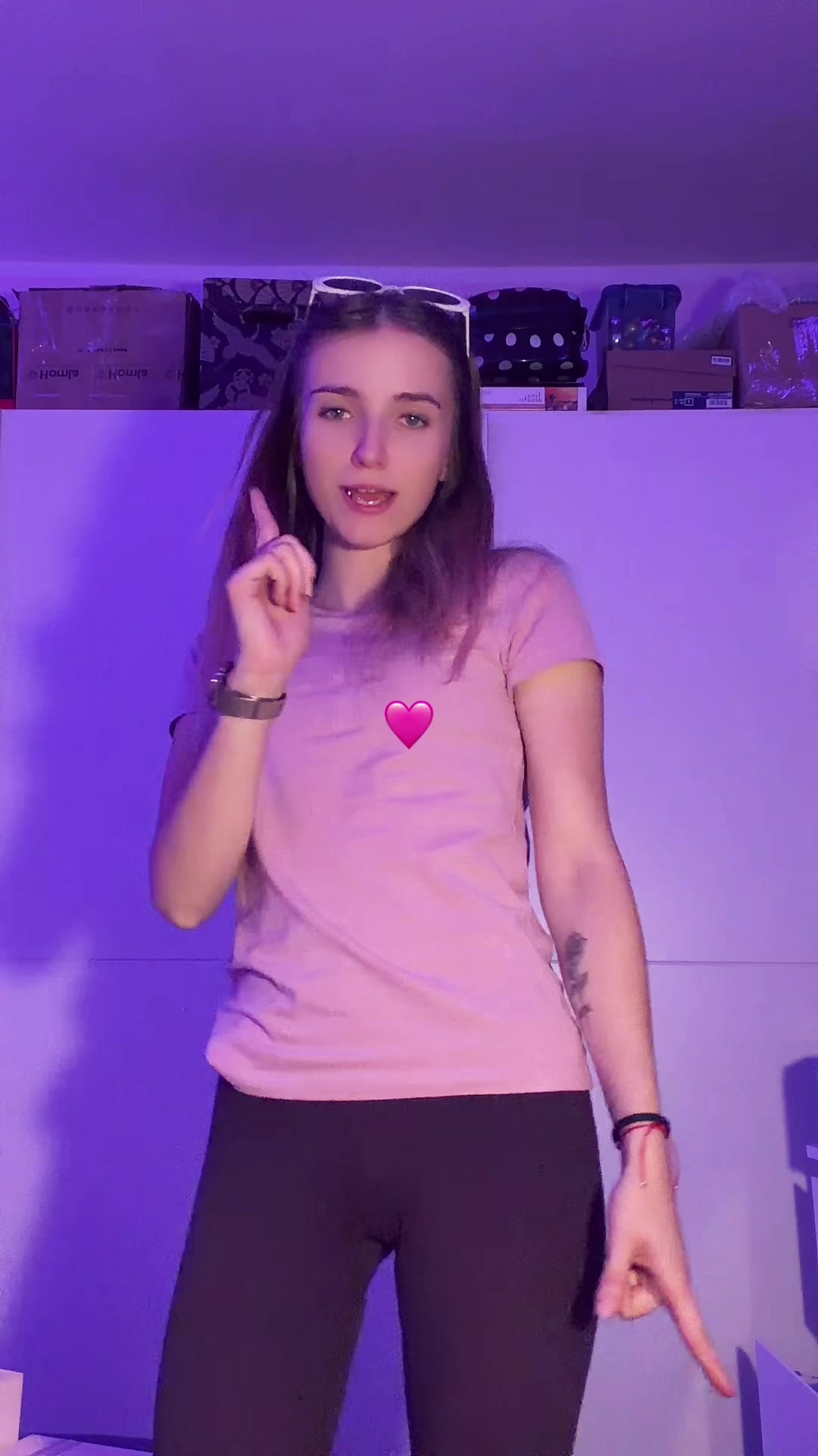 @Asiunia