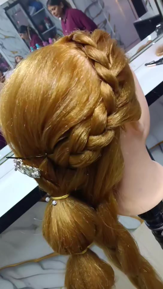@Shreya beauty parlour🧿