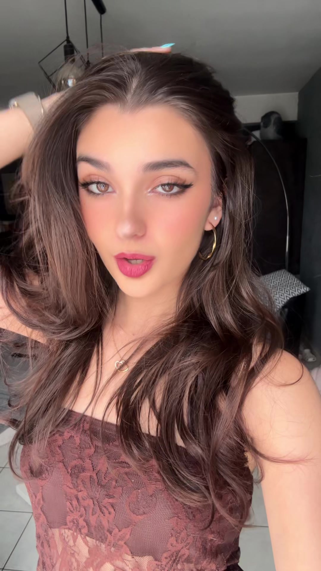 @&Eacute;l&eacute;a 🙇🏻&zwj;♀️🙇🏻&zwj;♀️