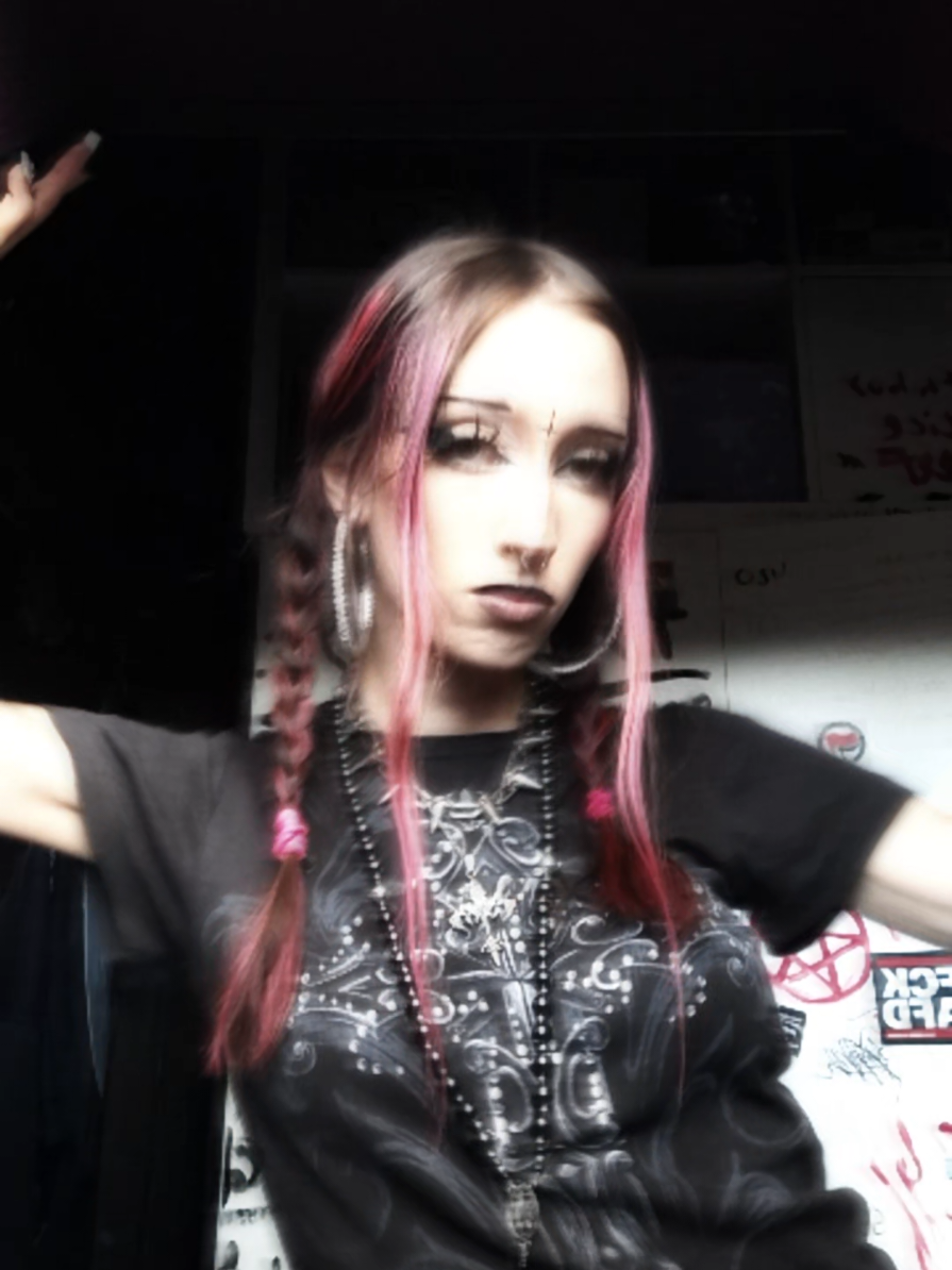 @☭❤️✮𝔑𝔢𝔩𝔢✮🖤☭