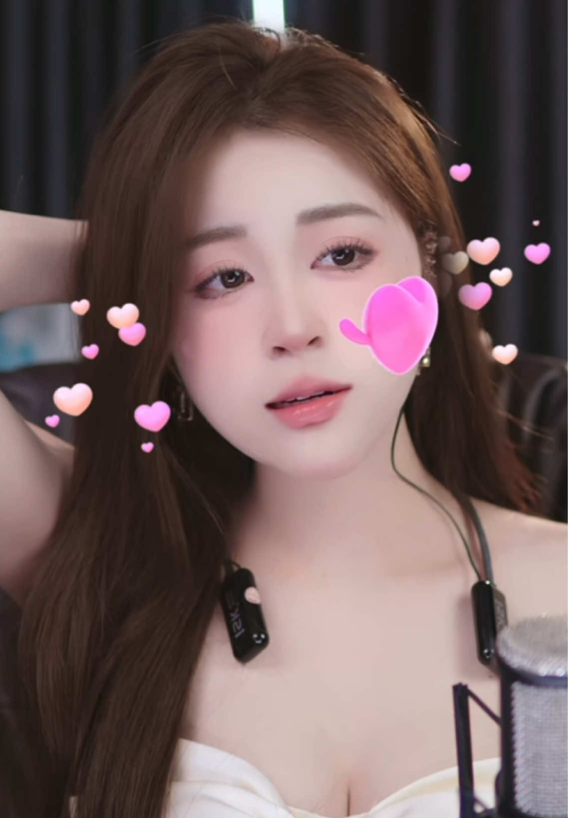 @HO&Agrave;NG AN CAO 💫