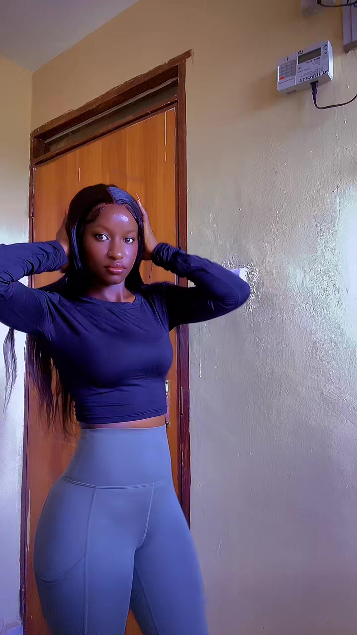 @👑Her_Queen🌸