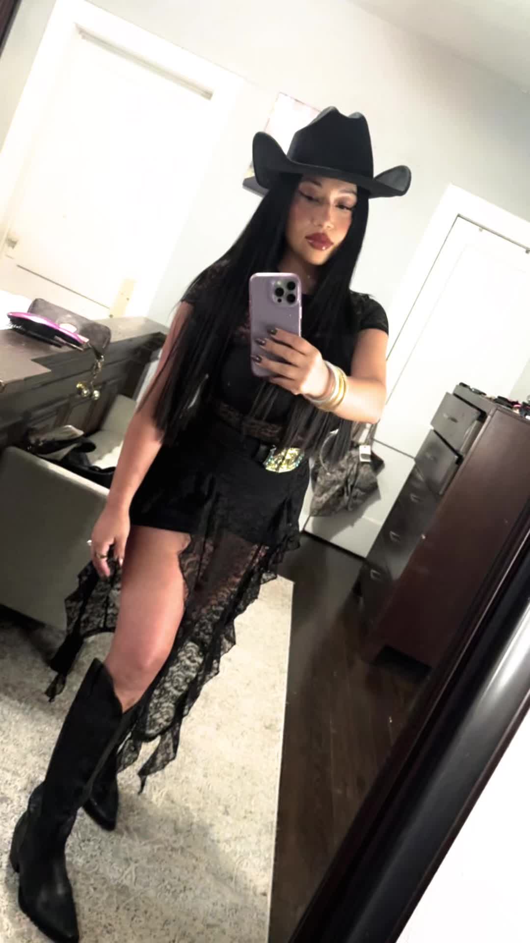 @Gabriela Luna686