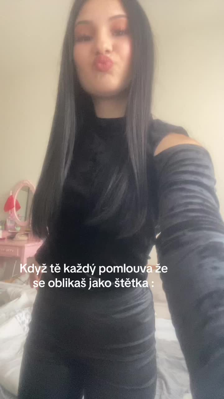 @angelina_dang